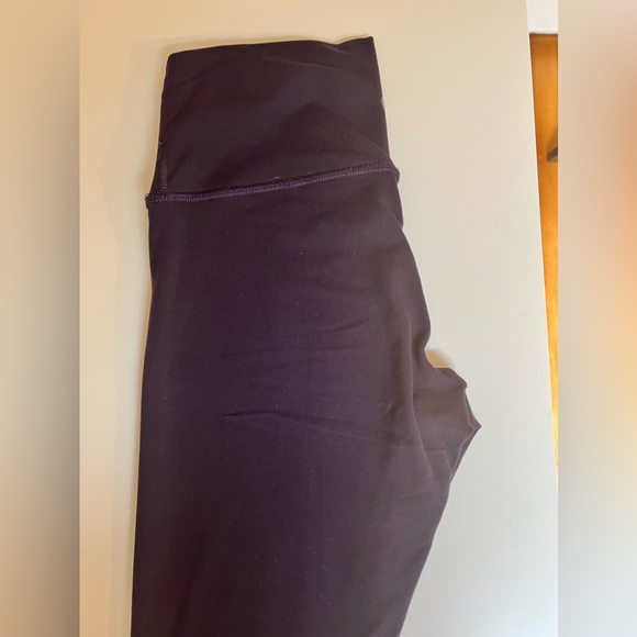 Lululemon Wunderunders Grape Size 6 25” - Picture 5 of 9